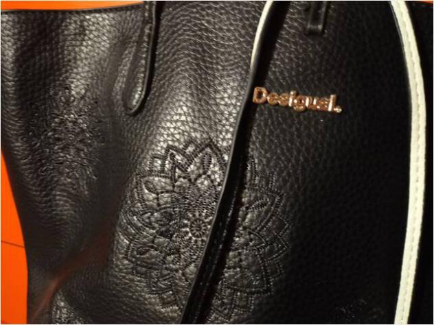 BORSA TOTE DESIGUAL - Foto 2