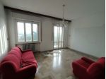 Ampio appartamento con garage e cantina in vendita a Camerano