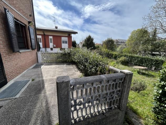 Villa di testa con ampio giardino privato - Foto 7
