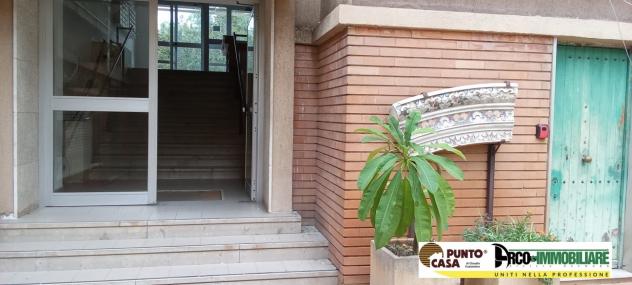 Via Sardegna locasi ufficio bivano più wc - Foto 18