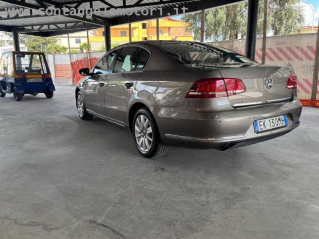 VOLKSWAGEN Passat 1.6 TDI BlueMotion Tech. rif. 24105169 - Foto 3