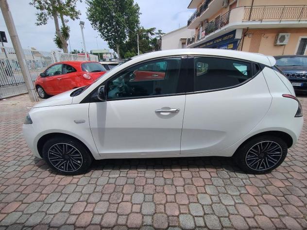 LANCIA - Ypsilon - 1.0 FireFly 5p.S&S Hybryd Gold - Foto 5