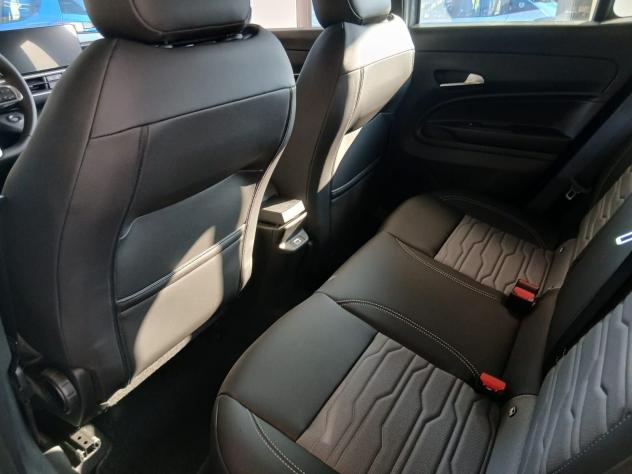 Jeep Avenger 4xe Hybrid 1.2 Turbo 145 CV MHEV 4xe Upland --. - Foto 9