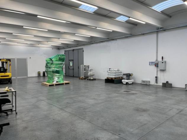 Immobile di 1400 m² con più di 5 locali in vendita a Brescia - Foto 11
