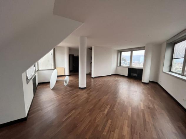 Immobile di 160 m² con 4 locali in affitto a Brescia - Foto 9