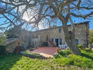 Quadrilocale in affitto a Bucine