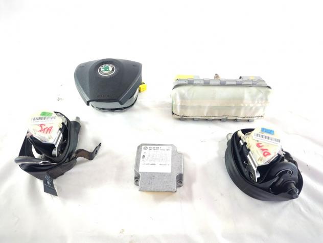 1C0909605F KIT AIRBAG SKODA ROOMSTER 1.4 D 59KW 5M 5P (2008) RICAMBIO USATO CON CENTRALINA AIRBAG, AIRBAG VOLANTE, AIRBAG PASSEGGERO, PRETENSIONATORI