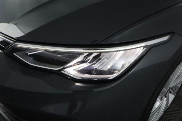 VOLKSWAGEN Golf Golf 1.0 eTSI EVO DSG Life rif. 24013171 - Foto 9