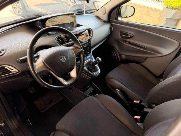 LANCIA - Ypsilon 0.9 t.air Silver ecochic metano 80cv - Foto 9