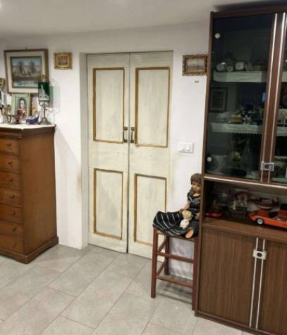 Immobile in asta di 225 m², box auto in vendita a Porto Mantovano - Foto 3
