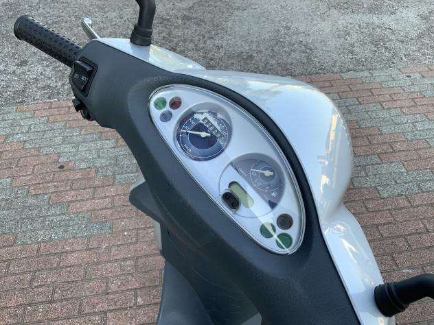 Piaggio Fly 50 scooter 50 4T - Foto 7