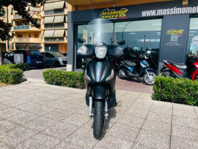 PIAGGIO Beverly 300 i.e. TUTTO INCLUSO ANCHE PASSAGGIO! rif. 24054633 - Foto 9