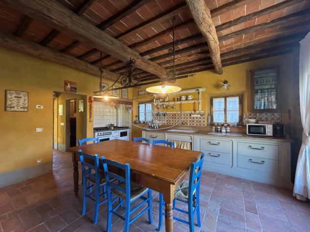 CASALE di 15 vani e di 491 mq (FIGLINE E INCISA VALDARNO - LOCALITA' BADIA MONTESCALARI) rif. V-2178 - Foto 17