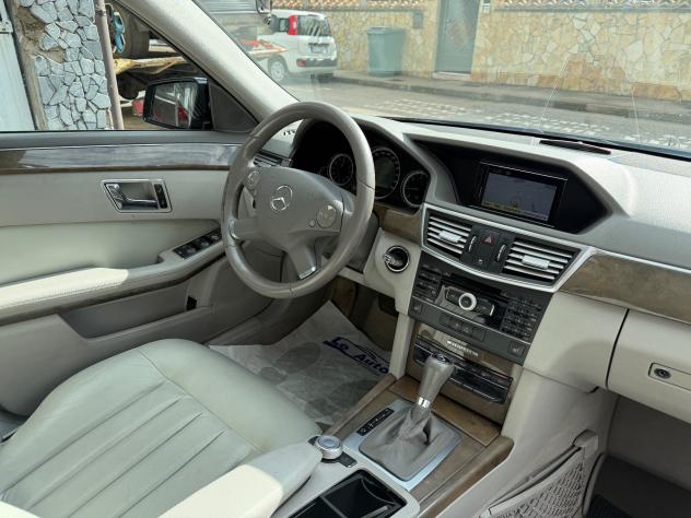 Mercedes-benz E 220 CDI BlueEFFICIENCY Avantgarde AMG - Foto 9