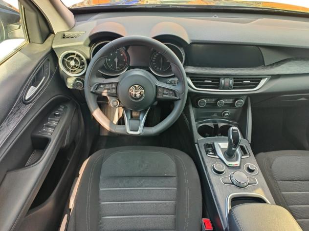 Alfa Romeo Stelvio 2.2 t Business Q4 190cv auto - Foto 10