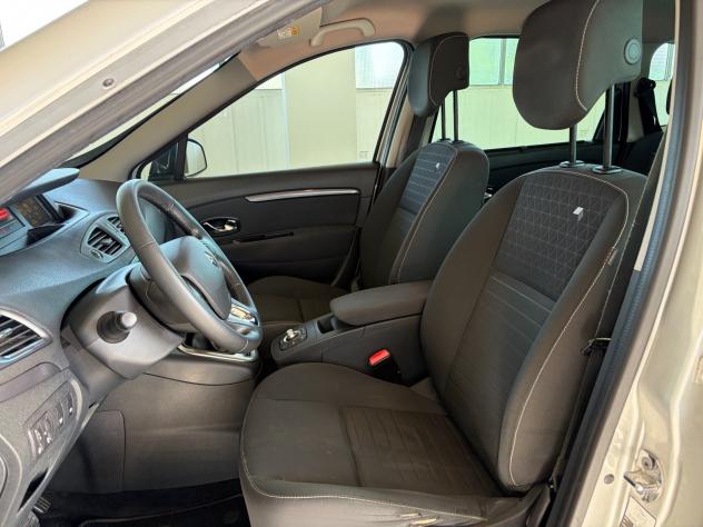 Renault Scenic Grand Scic 1.5 dCi 110CV Limited 7posti - Foto 8