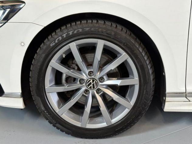 VOLKSWAGEN Passat 2.0 TDI SCR R Line rif. 21061776 - Foto 9