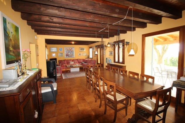 CASALE di 12 vani e di 292 mq (PIEVE DI SOLIGO) rif. AR01_11 - Foto 3