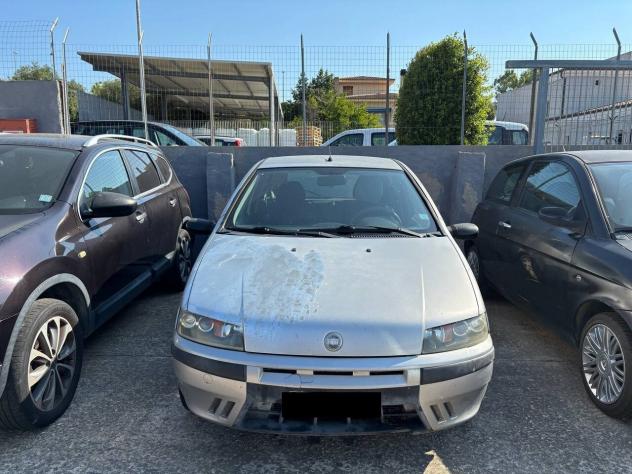 Fiat Punto 1.2i 16V 3 porte - Foto 2