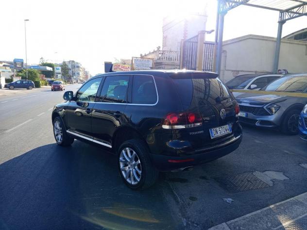 VOLKSWAGEN Touareg V6 TDI aut. Executive NAVIGATORE - Foto 6