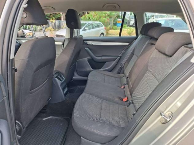 SKODA Octavia Wagon 1.6 tdi cr Ambition 105cv 4MOTION 4x4 UNIPRO rif. 23922144 - Foto 6