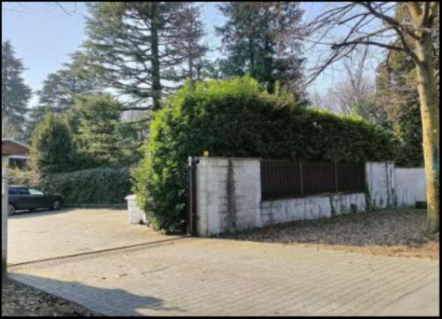Immobile in asta di 682 m² con più di 5 locali in vendita a Legnano - Foto 2