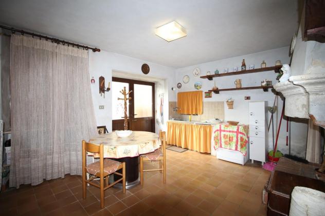 Terratetto in vendita a San Lorenzo a Vaccoli - Lucca 225 mq Rif: 1341475