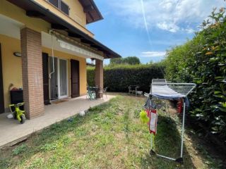 mrn835 - ampio trilocale non arredato giardino - doppio box