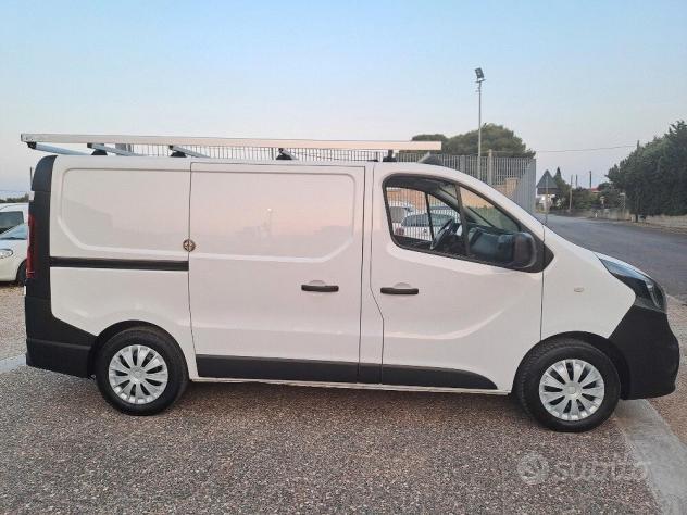 Opel vivaro 1.6 120cv 2018 km139000 attrezzato - Foto 6