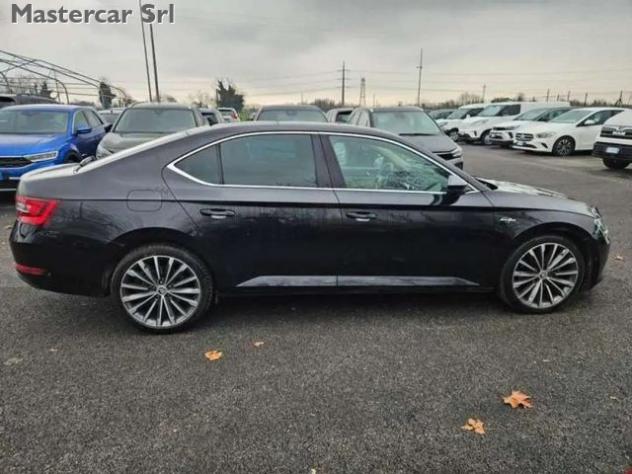 SKODA Superb Superb 2.0 tdi Laurin & Klement 140kw L&K FS611TR rif. 24161574 - Foto 7