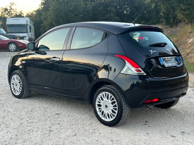Lancia Ypsilon 1.2 69 CV 5 porte Silver - Foto 6