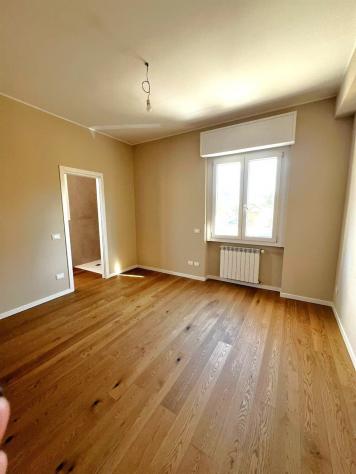 Appartamento ristrutturato a nuovo con terrazzo, garage e cantina!!! - Foto 9