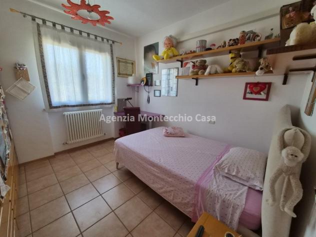 Appartamento con mansarda, 51 mq di terrazzi garage e piscina - Foto 11