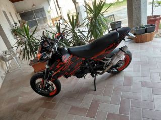 Ktm sm 690 supermoto motard