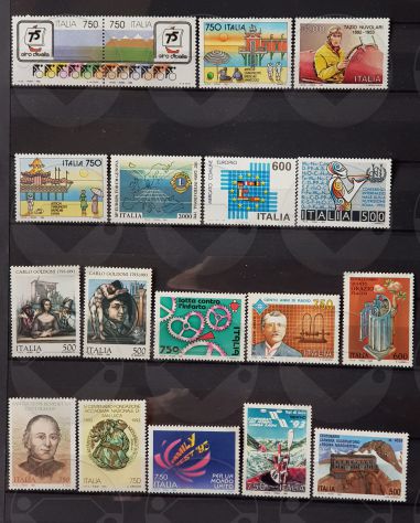 ITALIA 1990-1993 lotto di 57 francobolli - Foto 3
