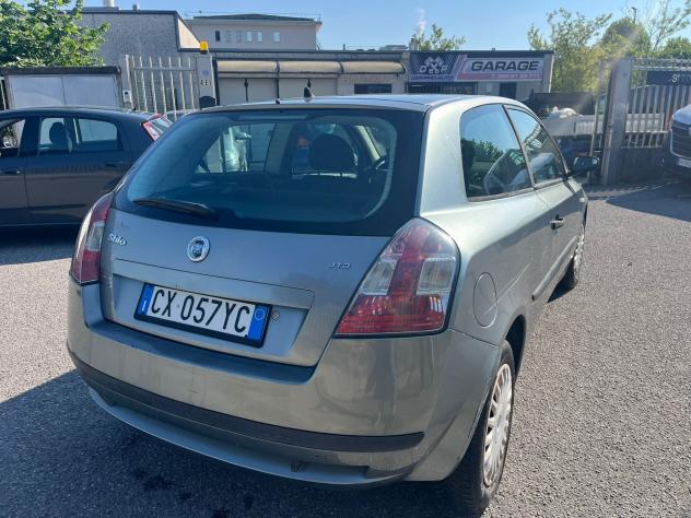 Fiat Stilo 1.9 JTD 3P 100 CV - Foto 7