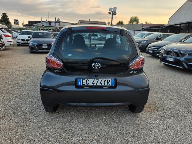 Toyota Aygo 1.0 12V VVT-i 3 porte Sol Connect - Foto 4
