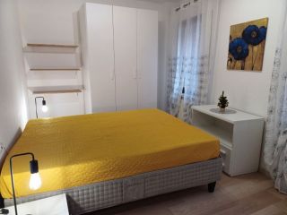 Arredato Venezia-GIARDINI BIENNALE 3 POSTI