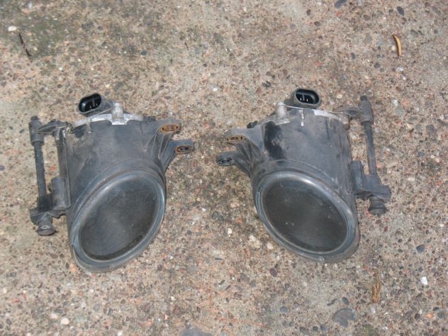FARETTI FENDINEBBIA ANTERIORE DX SX AUDI A4 1.9 0305063004 0305063003