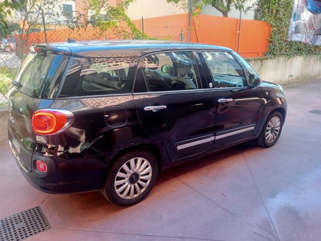 Fiat 500L versione Living - Foto 2