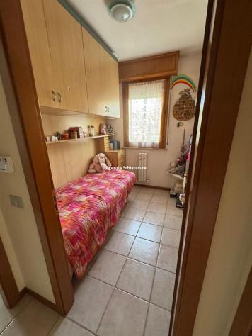 MONTECCHIO VENDESI AMPIO APPARTAMENTO INDIPENDENTE CON TAVERNA E AMPIO GIARDINO - Foto 12