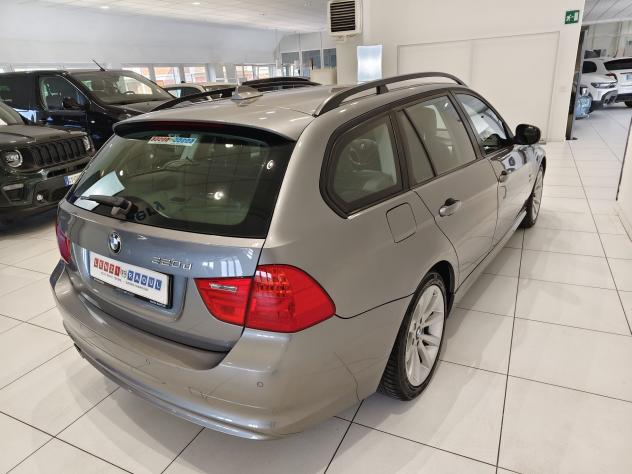 BMW Serie 3 320d CAT Touring xdrive Attiva*4x4* - Foto 3