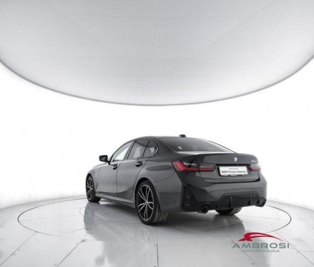 BMW 320 Serie 3 d Berlina Innovation Comfort Msport Packag rif. 23819380 - Foto 4