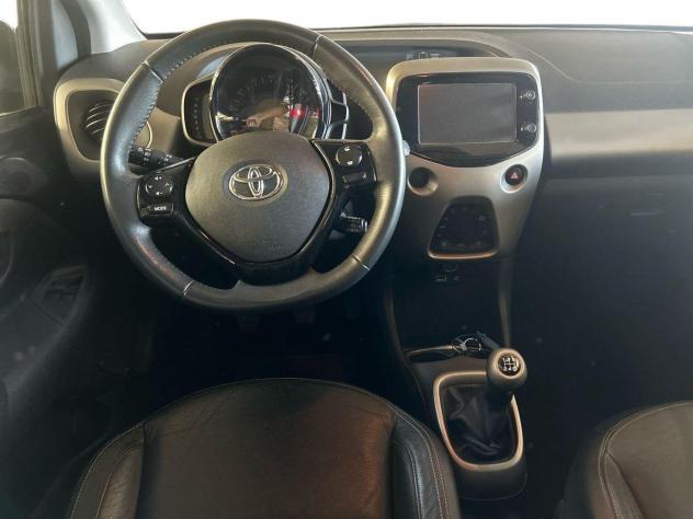 Toyota Aygo 1.0 VVT-i x-play TSS + CERCHI IN LEGA - Foto 10