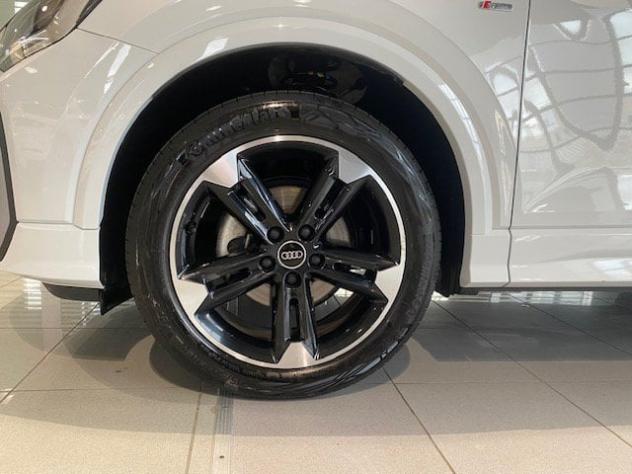 Audi Q2 1.0 30 TFSI 116 cv S-LINE Manuale 6 Marce - Foto 2