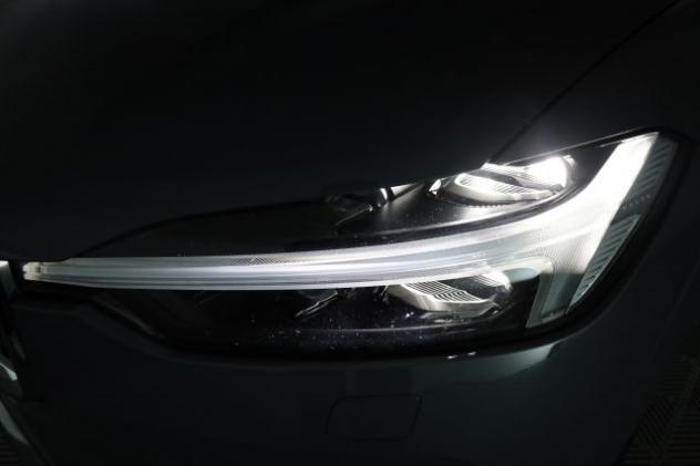 VOLVO XC60 XC60 B4 (d) Geartronic Momentum rif. 23717186 - Foto 9