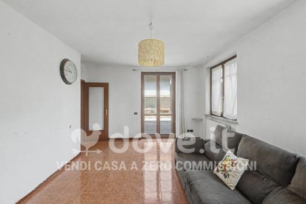 Villa di 300 m² con più di 5 locali e box auto in vendita a Ferno - Foto 8