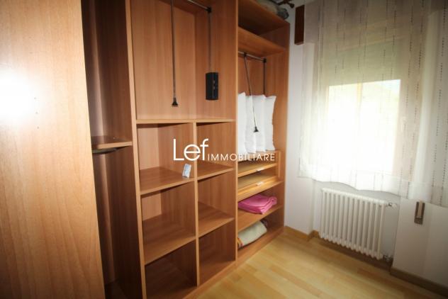 APPARTAMENTO di 4 vani e di 108 mq (FOLLINA) rif. AA78 - Foto 13
