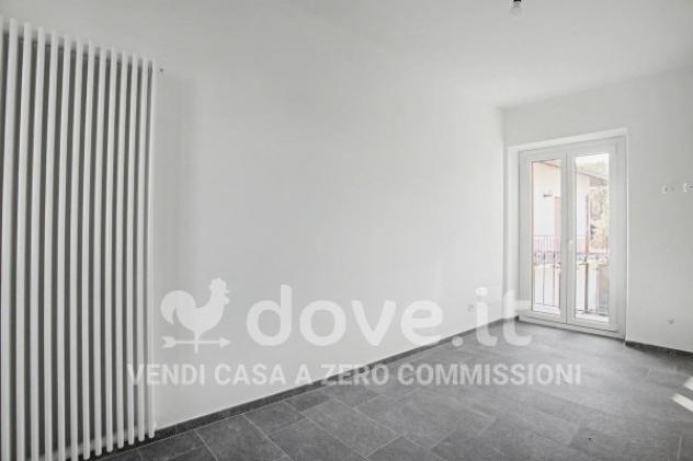 Casa indipendente di 100 m² con 4 locali in vendita a Leggiuno - Foto 8