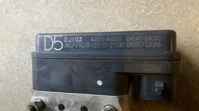 Centralina ABS Daihatsu Terios 1.5 benzina del 2010 (44510-B4020) - Foto 4